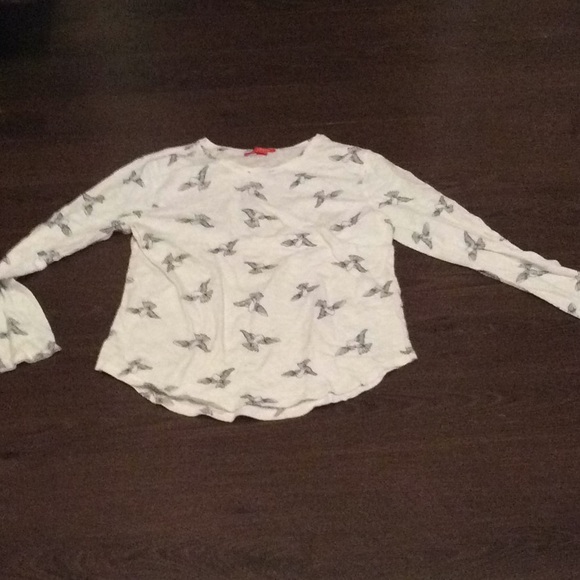 A long sleeve - Picture 1 of 2